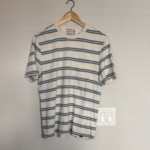 Faherty Men's Short Sleeve Cream and Blue Tee